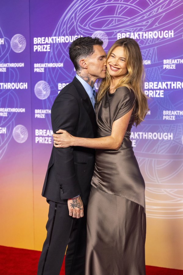 Adam Levine i Behati Prinsloo