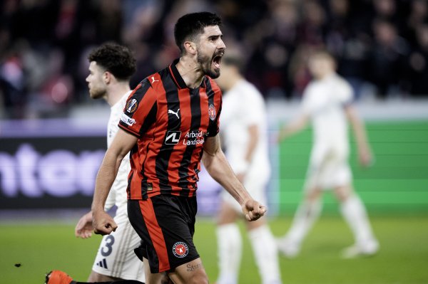 Hrvatski stoper zabio i zakomplicirao ludu borbu za vrh! Pogledajte gol