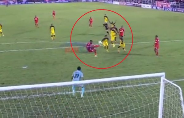 Pogledajte spektakularan gol u tanzanijskom derbiju. Nogometni svijet će ovo pamtiti