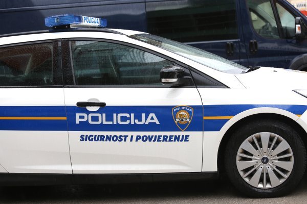 Mladić na zagrebačkoj Peščenici pokušao ubiti člana obitelji, uhićen je