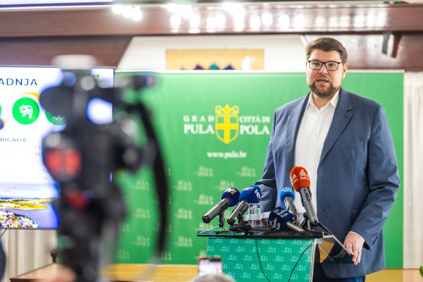 Grbin: 'Pula je prije 81 godinu oslobođena od okupatora, trebamo se s ponosom sjećati'