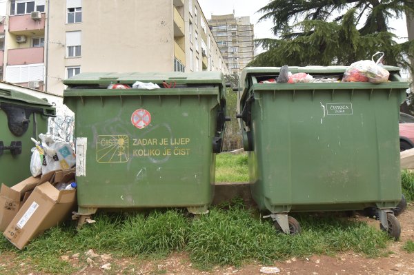 Zadar stavlja lokote na kontejnere: Praznit će se samo kad ih stanari otključaju