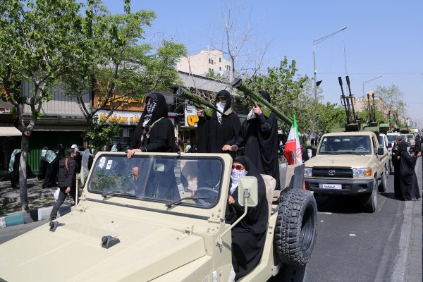 Iran demantira Emirate, upozorava na 'žestoki odgovor'