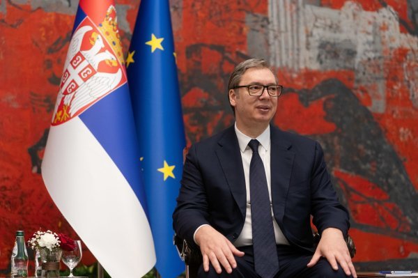 Vučićev prijedlog podigao Srbiju na noge: Zvezda i Partizan mogli bi ostati bez svojih stadiona