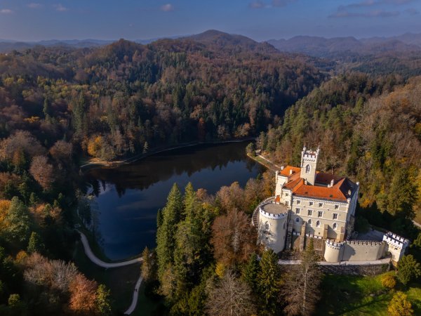 Ronioci iz cijele Hrvatske čistili Trakošćansko jezero, stižu i lađari