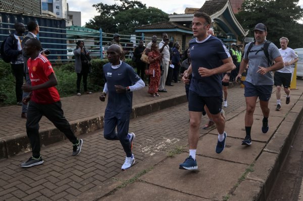 Eliud Kipchoge i Emmanuel Macron