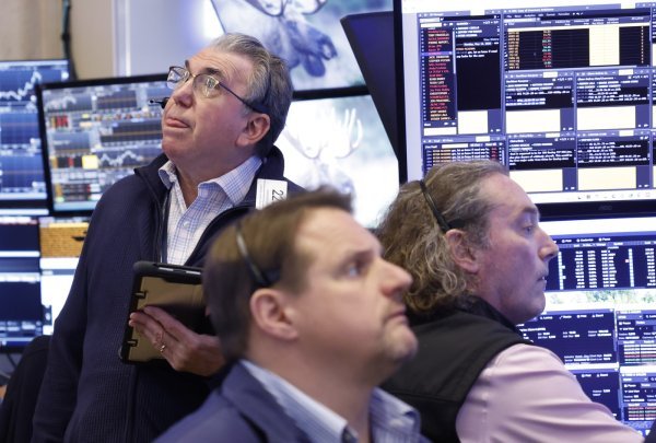 Wall Street skliznuo s rekordnih razina