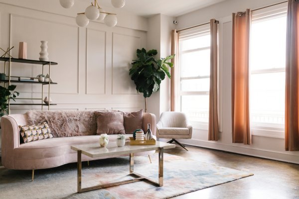 Dizajneri savjetuju kako bez puno novca osvježiti dnevni boravak