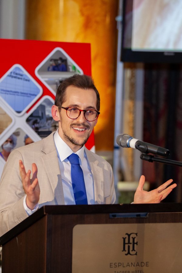 Dr. Alen Juginović