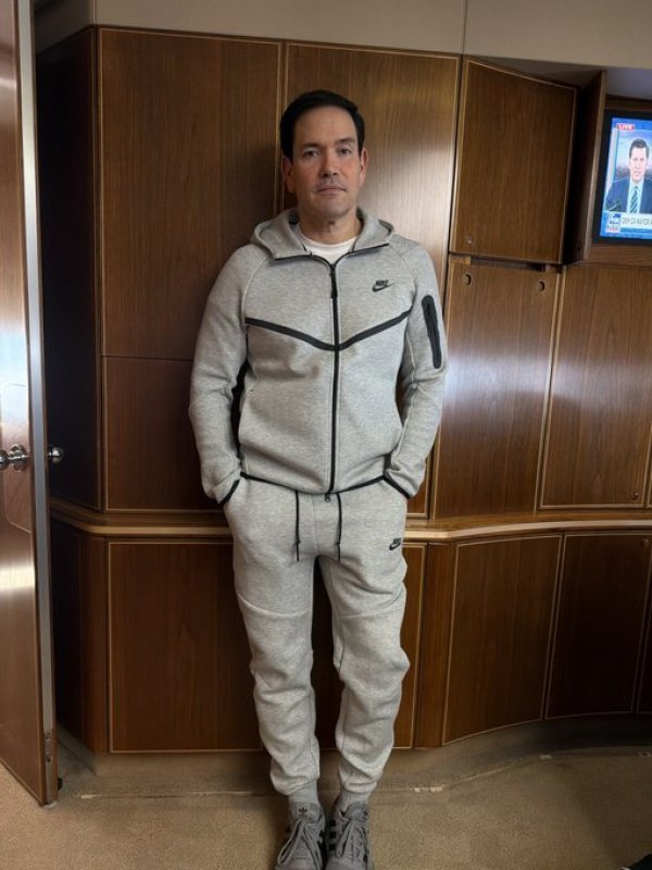 Marco Rubio u 'Madurovoj' trenirci