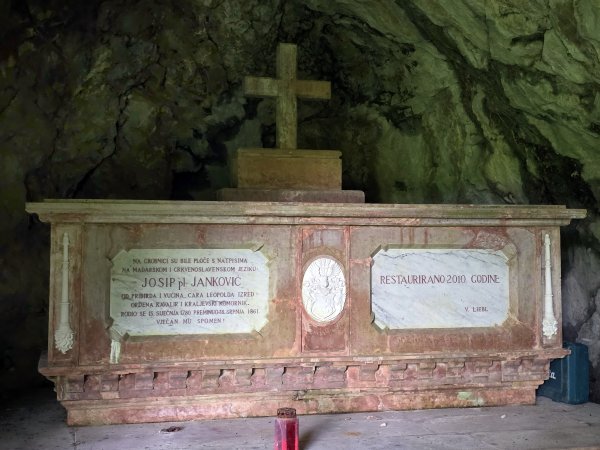 Grob grofa Jankovića