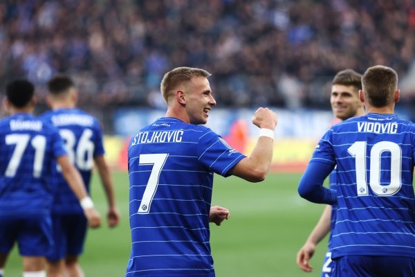 Pogledajte Stojkovićev gol. Ili bolje rečeno Zlomislićev propust