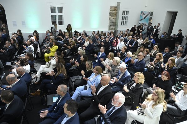 Vizionar godine okupio je brojnu publiku