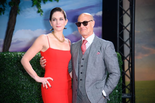Felicity Blunt i Stanley Tucci