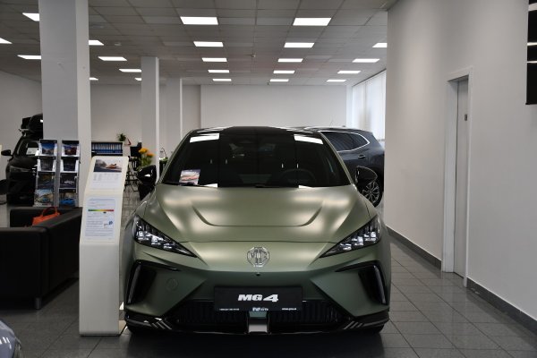 Čak 24.000 narudžbi u 15 dana: Ovaj auto zaludio je Kinu i ruši rekorde
