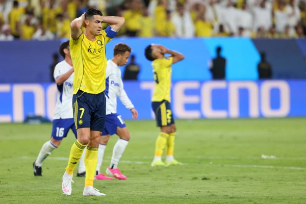 Ronaldo ostao bez još jednog trofeja, a onda potezom na dodjeli izazvao žestoke kritike
