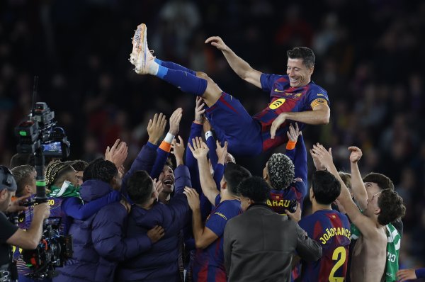 Emotivne scene: Pogledajte kako se Lewandowski oprostio od Barcelone