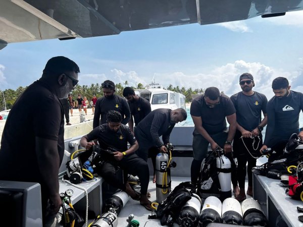 Elitni ronioci na Maldivima