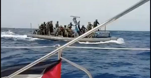 Izraelske snage ukrcale se na jedan od brodova iz flotile za Gazu