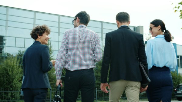 Zabrinjavajući trend u SAD-u: Izgledi za posao mladih radnika u ozbiljnom padu