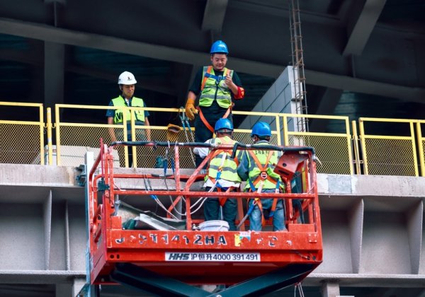 Kina ima novi plan zapošljavanja: Otvaraju više od 12.000 radnih mjesta