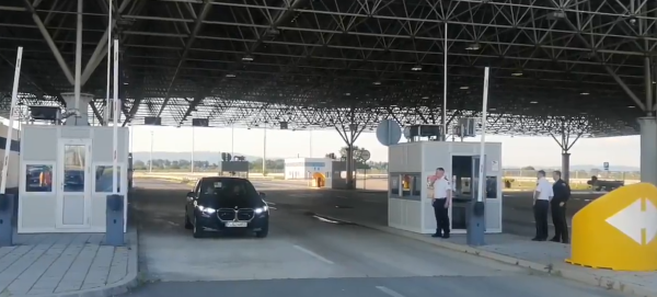 Pao na granici s Hrvatskom: Policajci nisu mogli vjerovati što je zalijepio ispod automobila