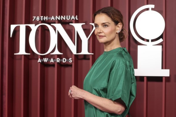 Tajna prirodnog izgleda Katie Holmes krije se u samo nekoliko koraka