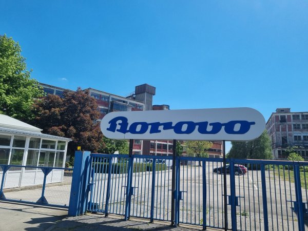 Ulaz u tvornicu Borovo, ili ono što je od nje ostalo