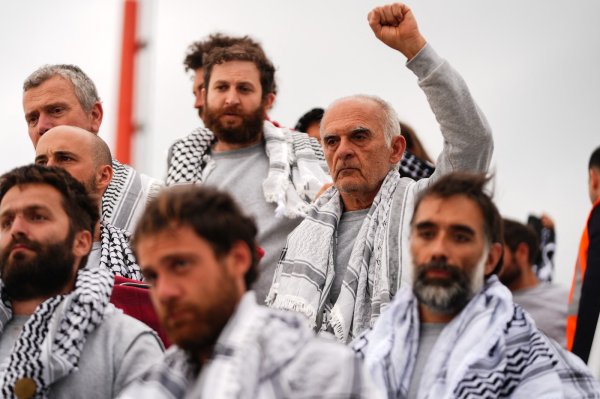 Izrael deportirao aktiviste flotile za Gazu