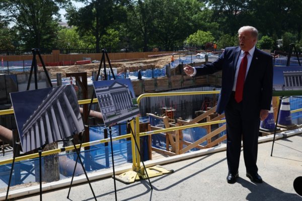 Donald Trump na gradilištu dvorane