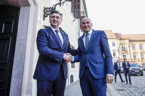Plenković čestitao Janši: 'Hrvatska i Slovenija nastavit će jačati partnerstvo'