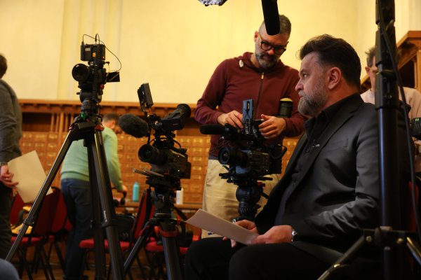 Autorski projekt koji potpisuje s Darijem Todorovićem u kratkom je vremenu postao jedan od najsnažnijih dokumentarno-novinarskih formata
