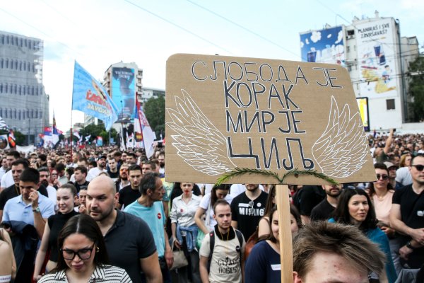 Prosvjed pod nazivom 'Ti i ja, Slavija, jer studenti pobjeđuju'