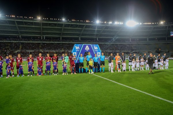 Torinski derbi počeo u sablasnoj atmosferi: Ultrasi Juventusa napustili stadion nakon kaosa