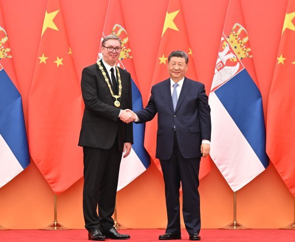 Aleksandar Vučić od Xi Jinpinga je dobio i državno odlikovanje, a prije toga kupio je hipersonične rakete koje brinu Stiera