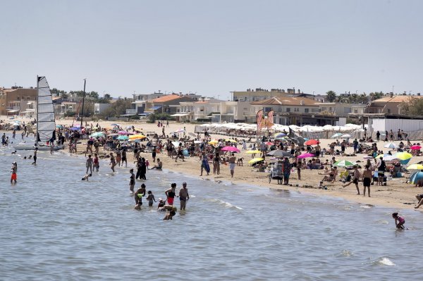Gužva na francuskim plažama