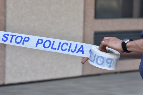 Vatrogasac u rukama policije: Sumnjiče ga za mučenje i ubijanje pasa