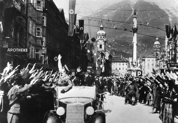Nacisti ulaze u Innsbruck 1938.