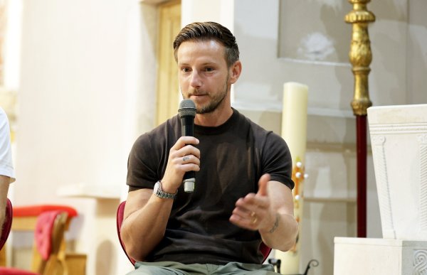 Rakitić poslao poruku Edinu Džeki: Moraš to napraviti