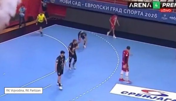 Skandal u Srbiji: Grobari topovskim udarom teško ozlijedili hrvatskog rukometaša, finale završilo kaosom