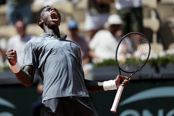 Pariz ima novog heroja! Čudesni lokalni klinac od 17 godina u drami od pet sati 'zapalio' Roland Garros
