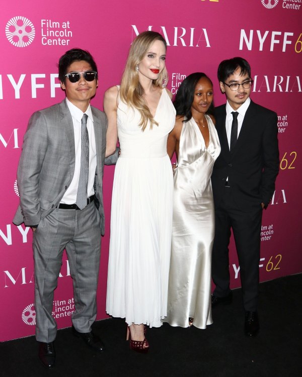 Pax Jolie-Pitt, Angelina Jolie, Zahara Jolie i Maddox Jolie-Pitt