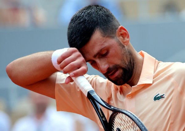Razočarani Novak Đoković oglasio se nakon šokantnog ispadanja s Roland Garrosa