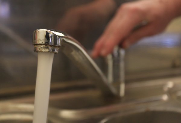 Hrvatska među prvima u EU-u istražila mikroplastiku u vodi: Evo što smanjuje njezinu prisutnost