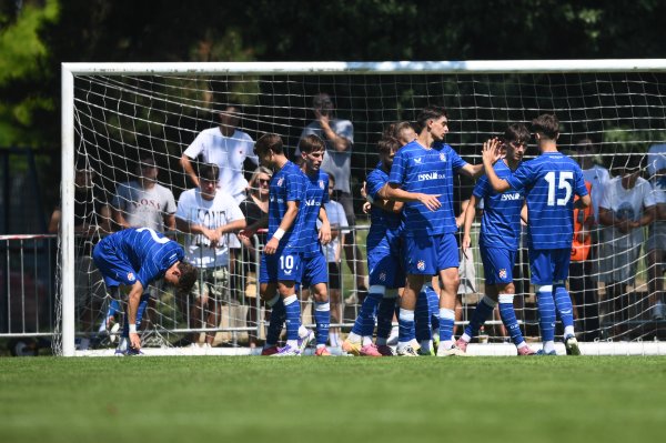 Juniori Dinama s igračem manje svladali Hajduk za potvrdu naslova prvaka