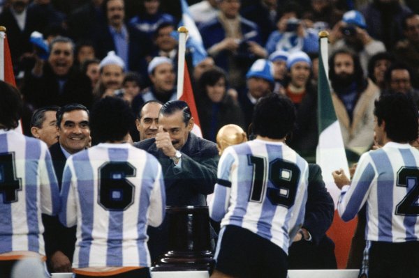 Videla i igrači Argentine