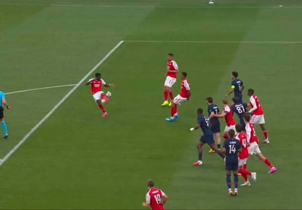 Je li PSG zakinut za penal? Saka je igrao rukom u šesnaestercu
