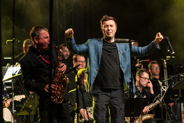 Koncert Ede Maajke i Jazz orkestra HRT-a pod ravnjanjem Mirona Hausera