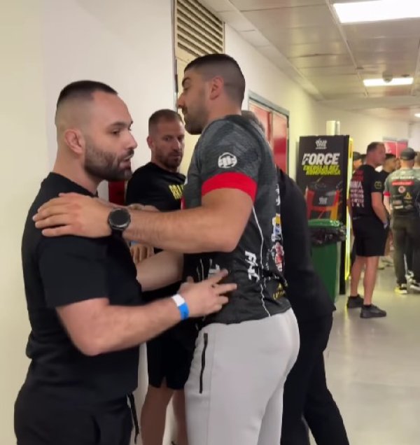 Pogledajte kaos na FNC-u u Beogradskoj areni: Borce morali razdvajati, prijetio fizički obračun