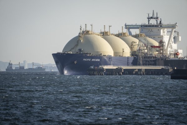 LNG Tanker